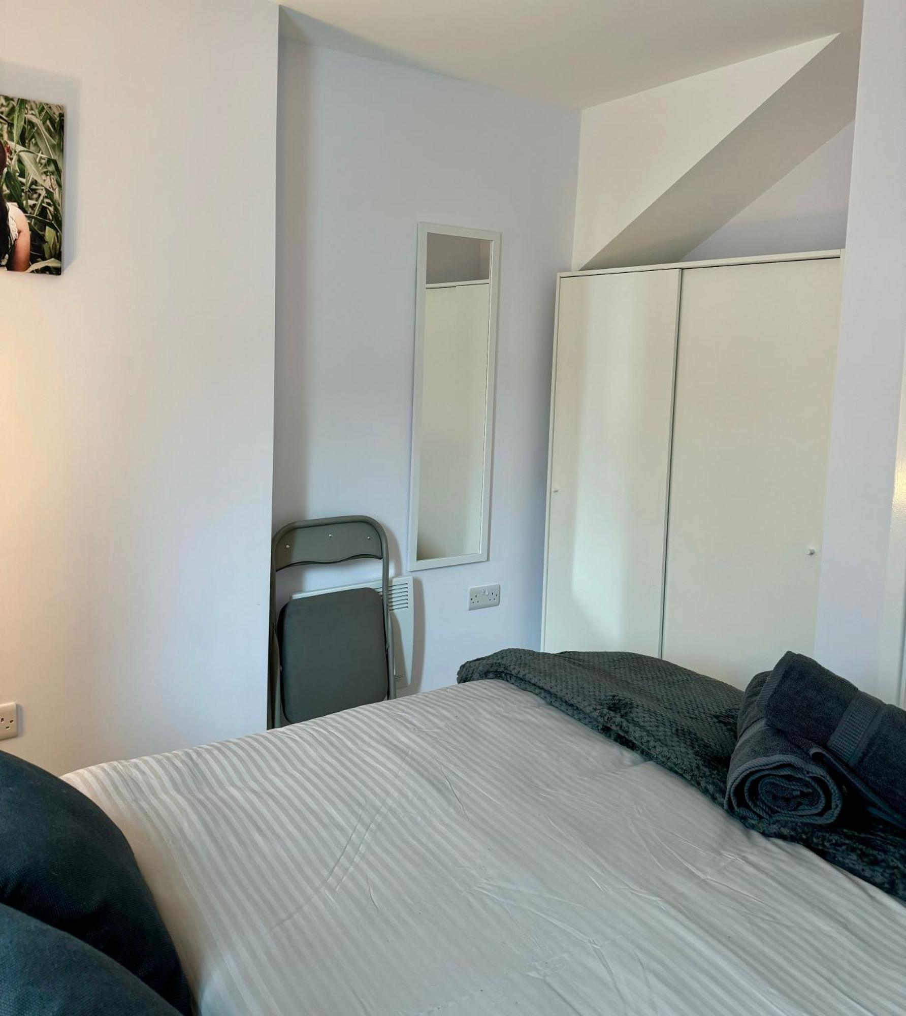 Brand New Flat 5 With Free Parking And Fast Wifi York