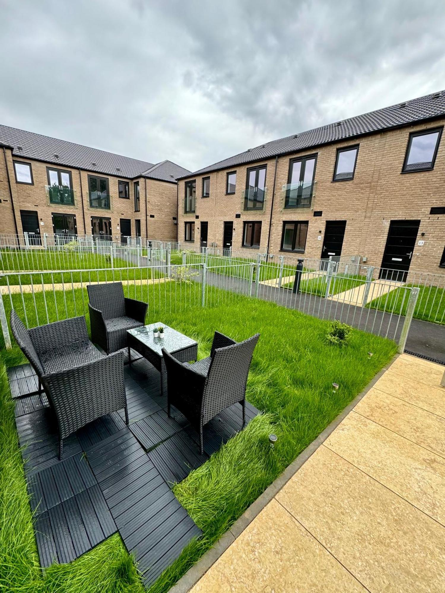 Apartment Brand New Flat 5 With Free Parking And Fast Wifi York